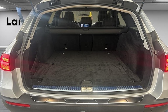 Mercedes-Benz E220 d 14 of 14