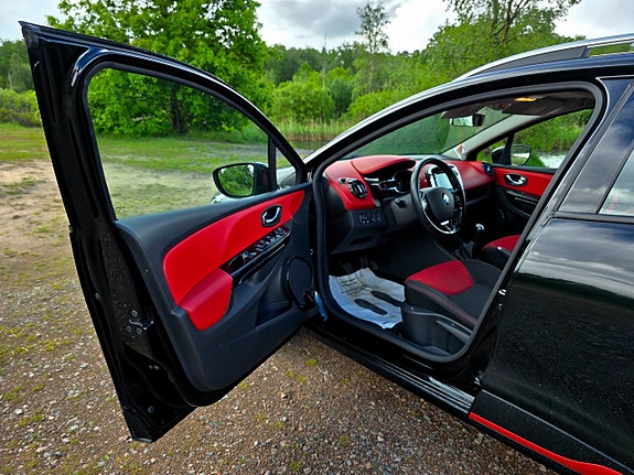 Renault Clio 2 of 5