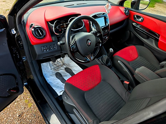 Renault Clio 4 of 5