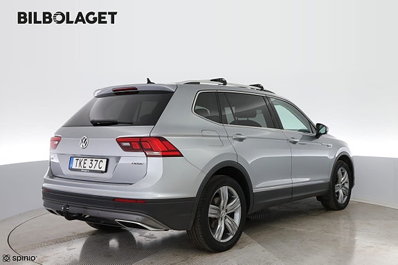 Volkswagen Tiguan Allspace 4 of 5