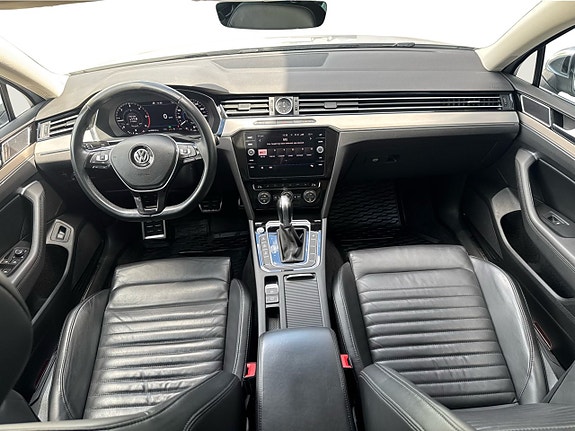 Volkswagen Passat Alltrack 10 of 18