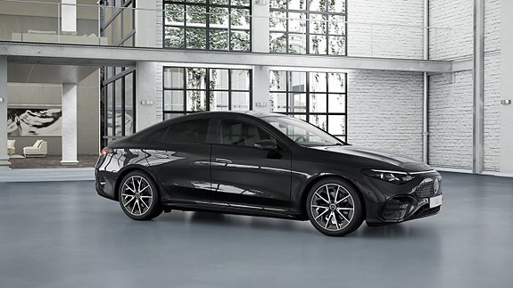 Mercedes-Benz CLA250+ 3 of 5