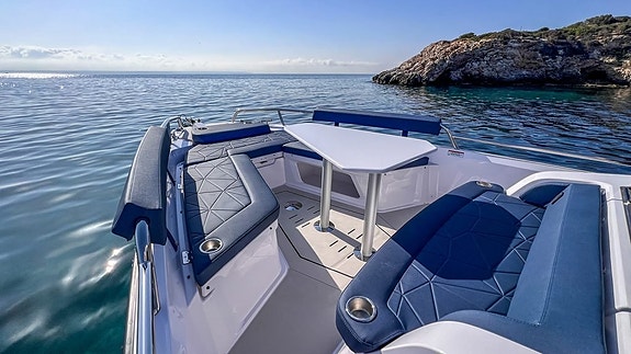 Axopar 29 XC Cross Cabin - 2026 6 of 30