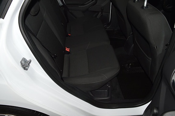 Ford Focus 16 of 19