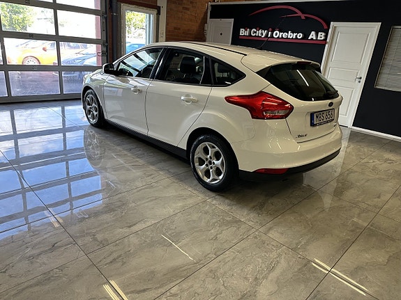 Ford Focus 5 of 19
