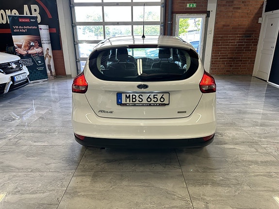 Ford Focus 11 of 19