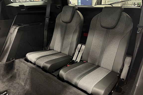 Peugeot 5008 23 of 25