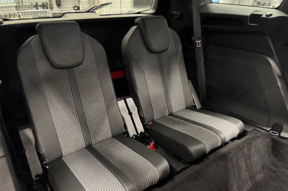 Peugeot 5008 22 of 25