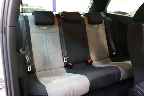 Volkswagen Polo 18 of 24