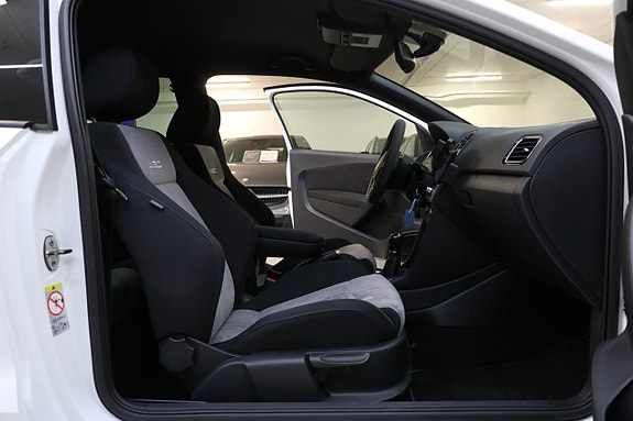 Volkswagen Polo 16 of 24