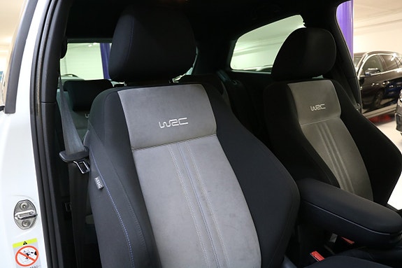 Volkswagen Polo 17 of 24