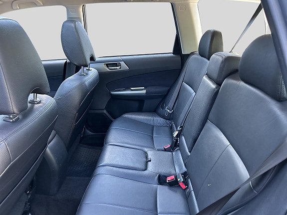 Subaru Forester 10 of 10