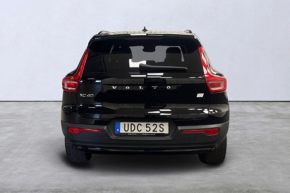 Volvo XC40 5 of 5