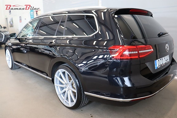 Volkswagen Passat 3 of 5