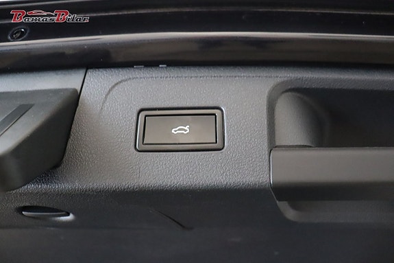 Volkswagen Passat 15 of 22