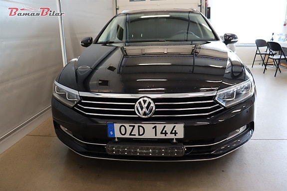 Volkswagen Passat 8 of 22
