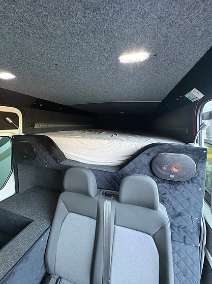 Volkswagen Crafter 35 5 of 5