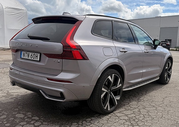 Volvo XC60 3 of 5