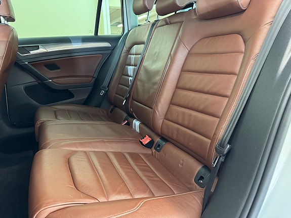 Volkswagen Golf-Serie 9 of 12