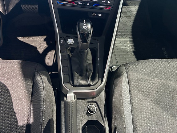 Volkswagen Polo 14 of 19