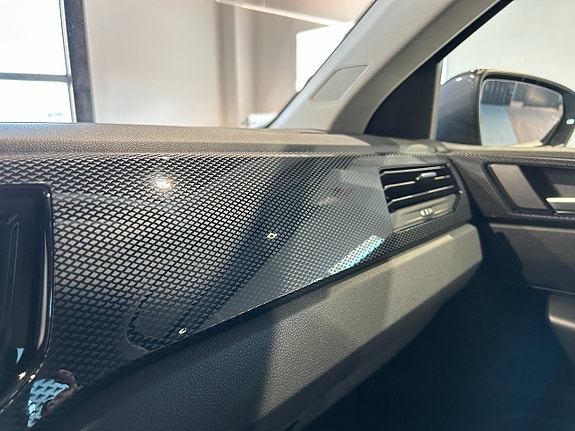 Volkswagen Polo 13 of 19