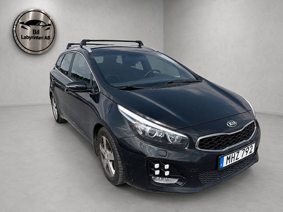 Kia Ceed 2 of 5