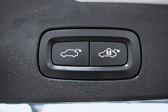 Volvo V60 Cross Country 6 of 19