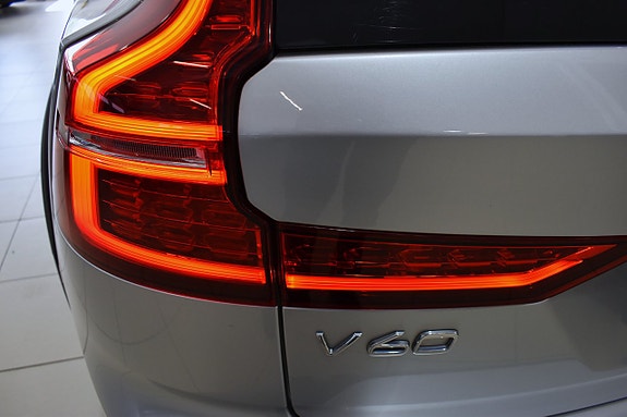 Volvo V60 Cross Country 17 of 19