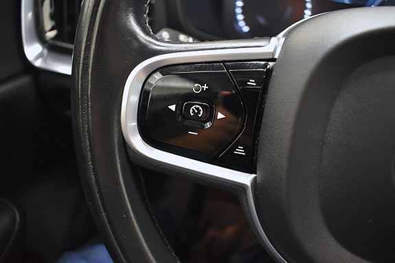 Volvo V60 Cross Country 15 of 19