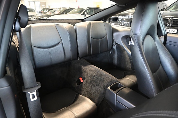Porsche 911 Carrera 11 of 19