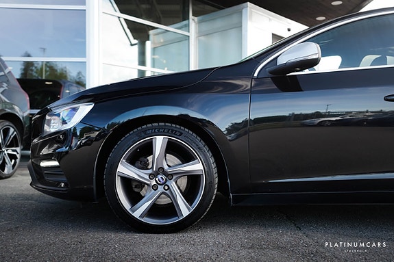 Volvo S60 13 of 16