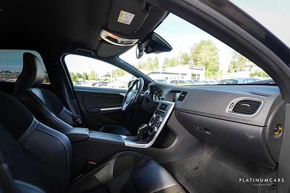 Volvo S60 6 of 16
