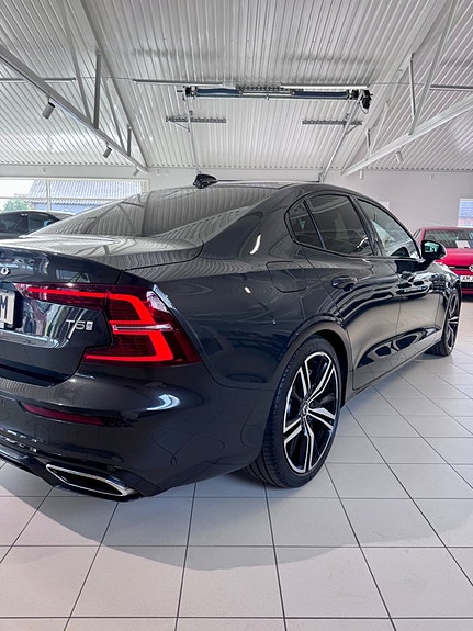 Volvo S60 10 of 28