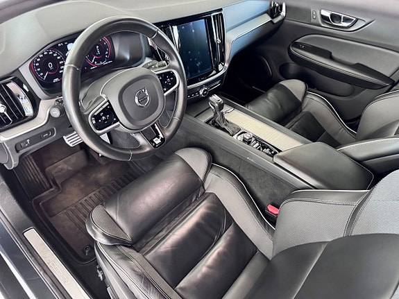 Volvo S60 25 of 28