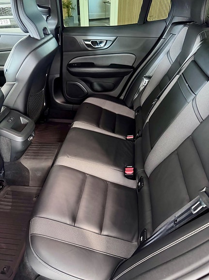 Volvo S60 21 of 28