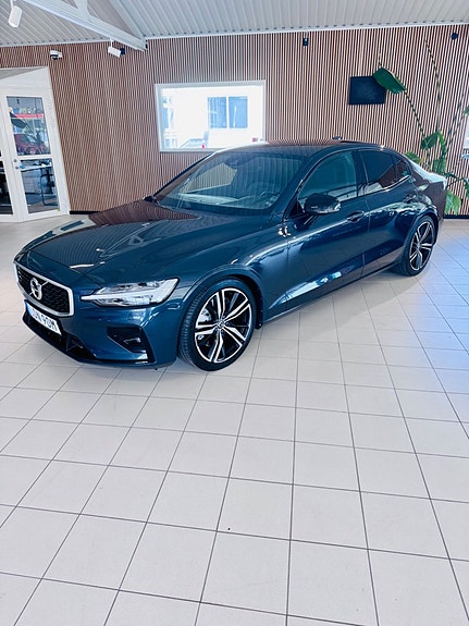 Volvo S60 7 of 28