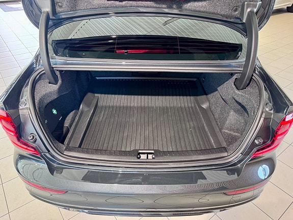 Volvo S60 18 of 28
