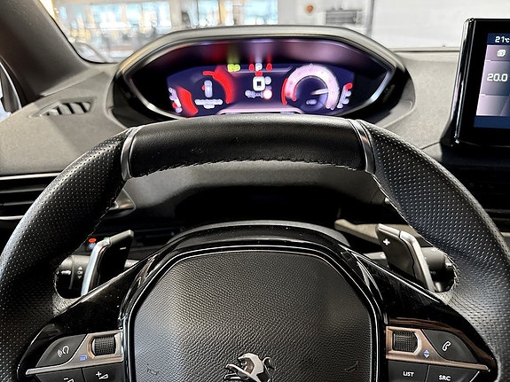 Peugeot 5008 8 of 16