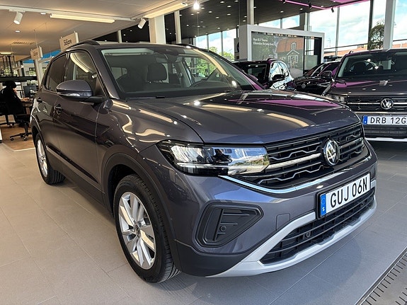 Volkswagen T-Cross 3 of 5