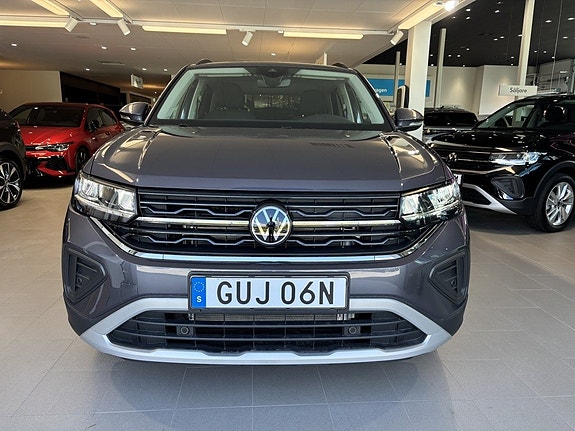 Volkswagen T-Cross 2 of 5