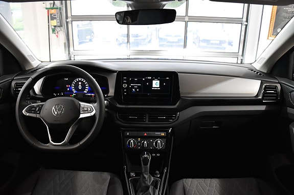 Volkswagen T-Cross 7 of 13