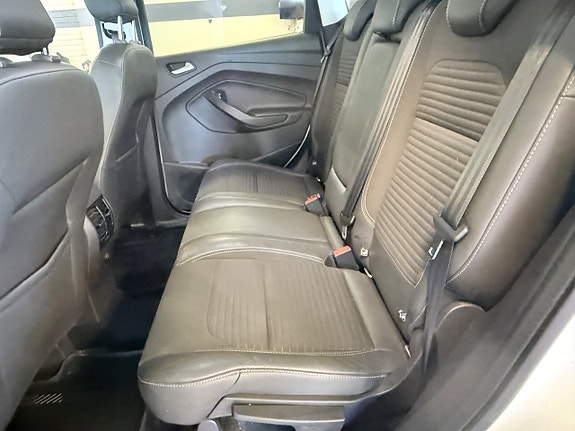 Ford Kuga 9 of 14