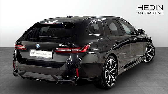 BMW 550e 2 of 12