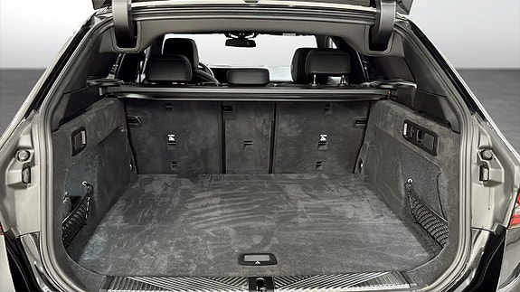 BMW 550e 10 of 12
