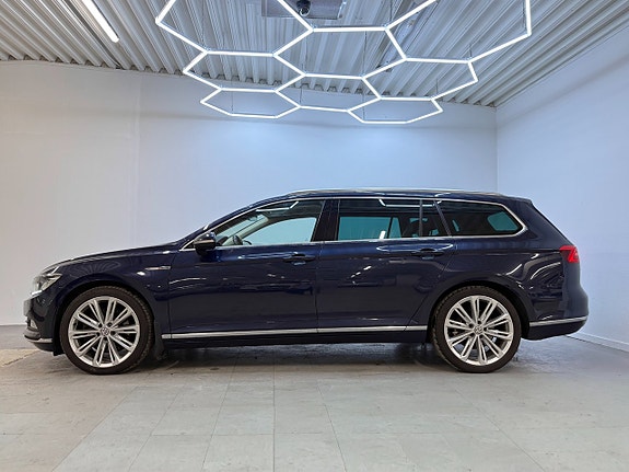 Volkswagen Passat 8 of 29