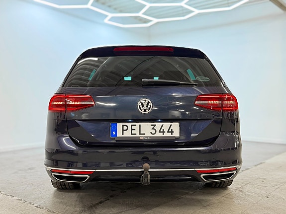 Volkswagen Passat 6 of 29