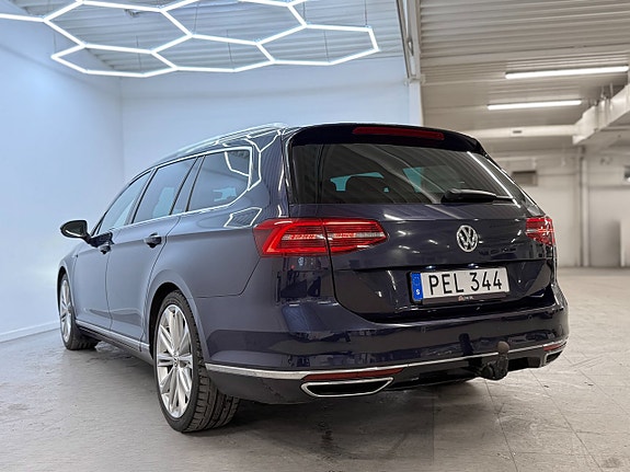 Volkswagen Passat 7 of 29