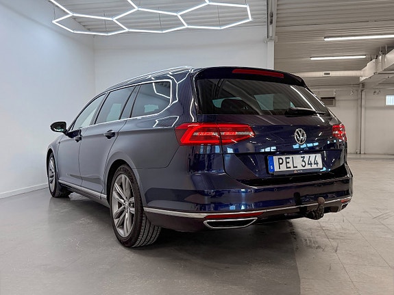 Volkswagen Passat 8 of 30