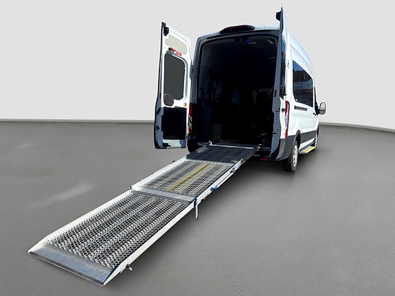 Ford Transit 8 of 18