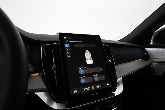 Volvo XC90 15 of 19